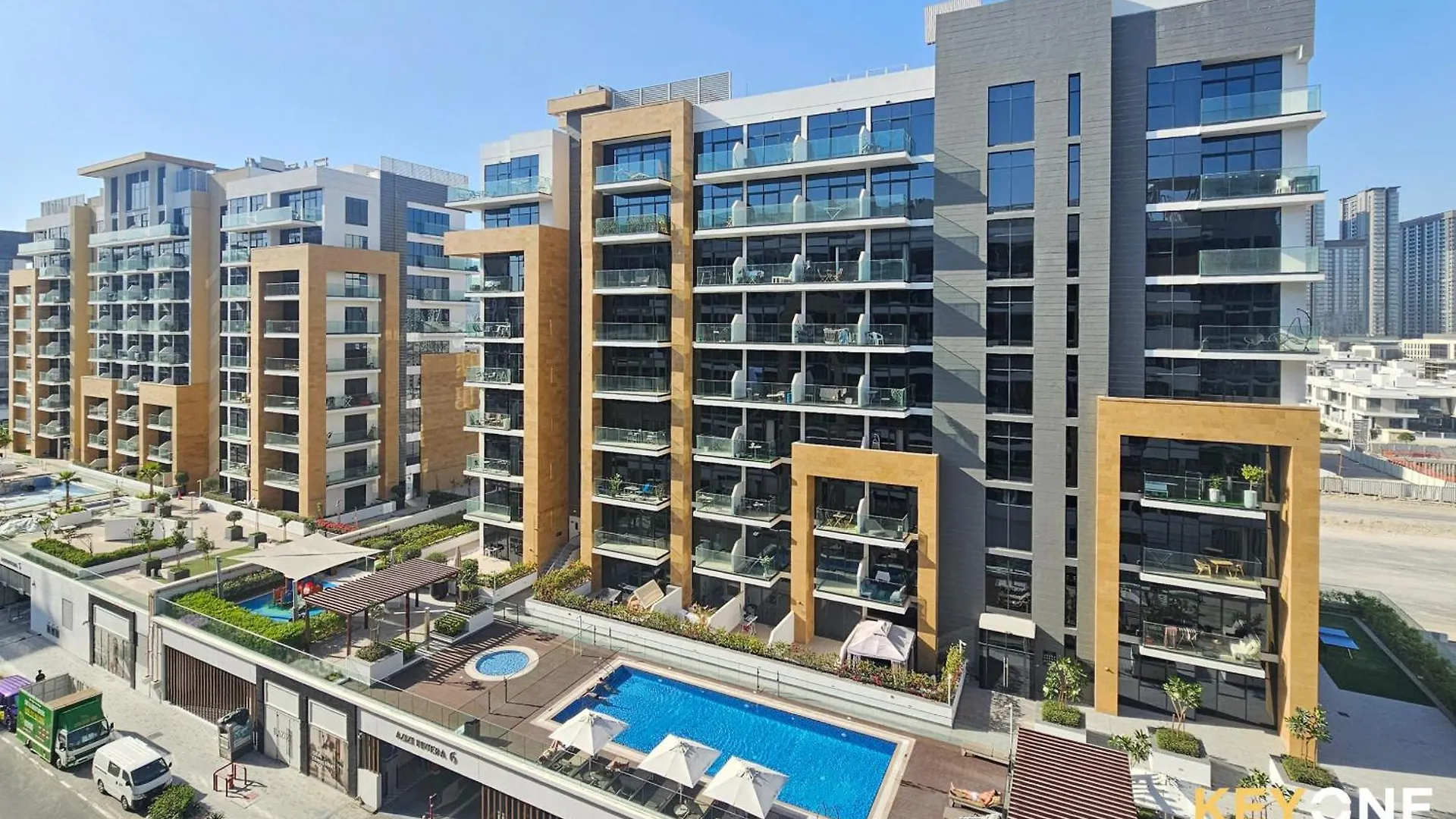 Apartment Chic Modern Studio In Azizi Riviera