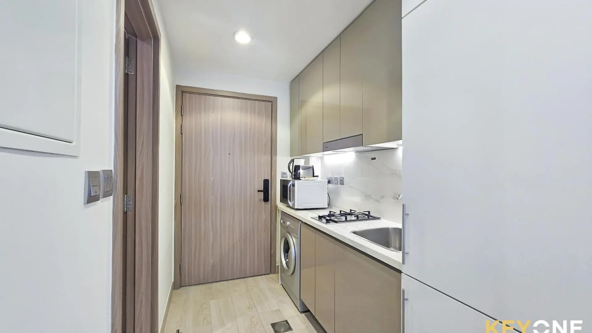 Chic Modern Studio In Azizi Riviera Apartment